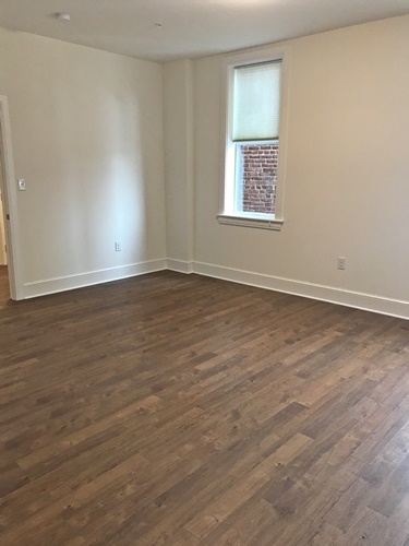 1781-335 W. Market St 3C g