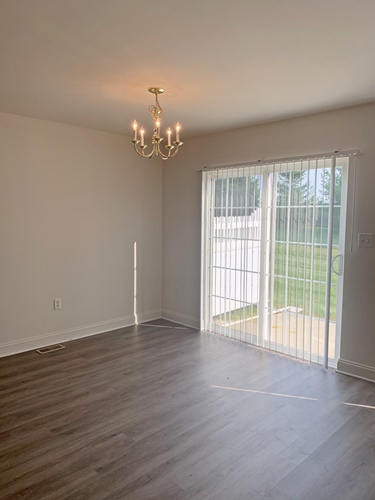 1901-35 Locust Run Dr f