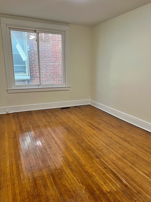 211-424 Linden Ave 1st fl g