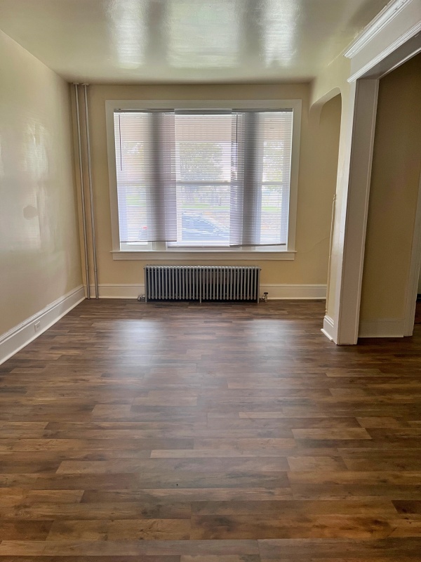1185-825 N. George St. b