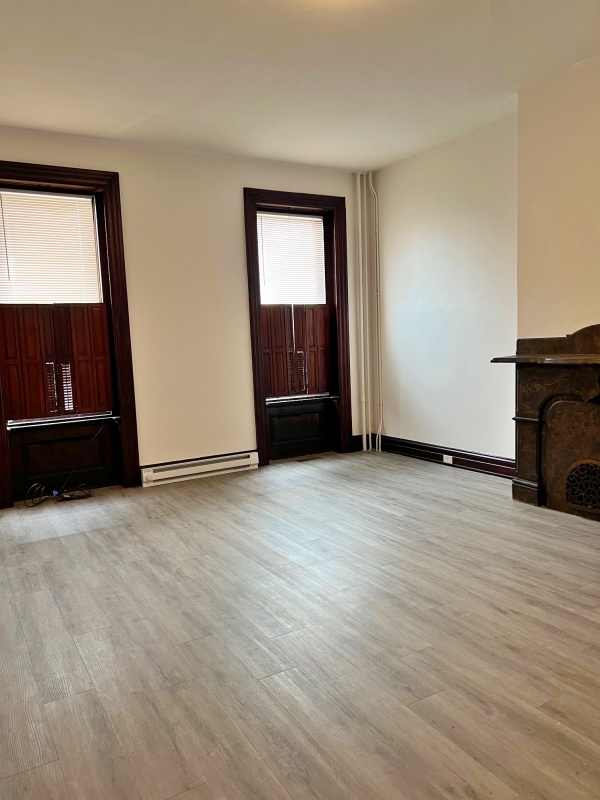 2139-146 S. Duke St. 1st fl fr c