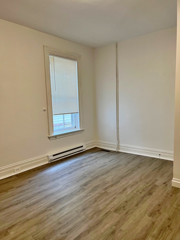 2139-146 S. Duke St. 1st fl fr f