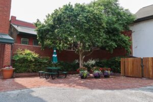 2169-50 N. Duke St. #306 l