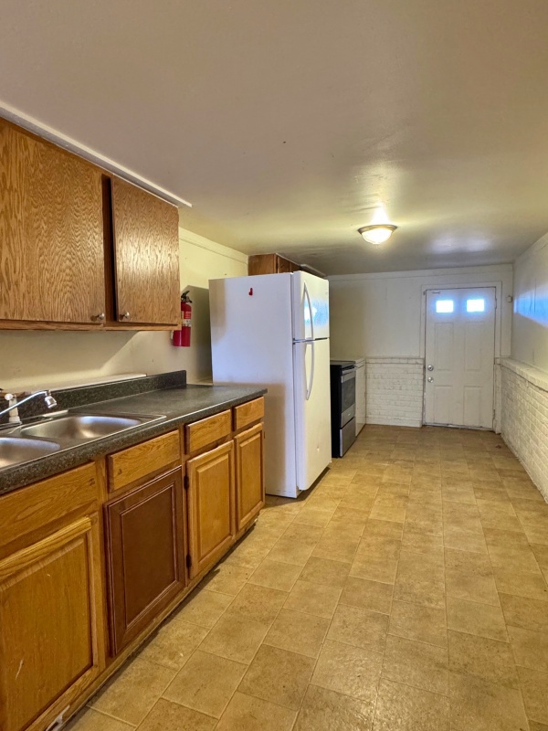 2219-109 Arch St. c