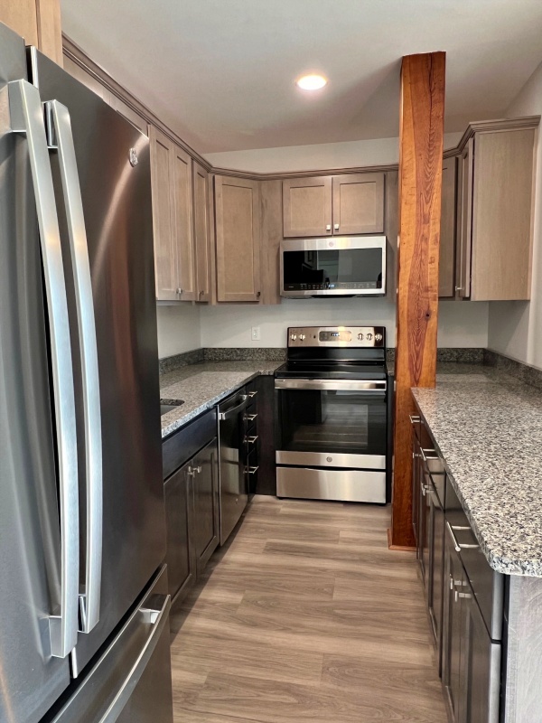 2132-50 N. Duke St. 402 c