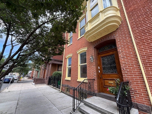 2240-458 W Market St. 2nd fl a