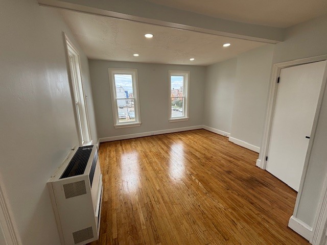 2242-303 Chestnut St. #3 b